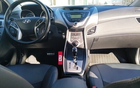 Hyundai Elantra V, 2012 год, 1 090 000 рублей, 10 фотография