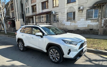 Toyota RAV4, 2021 год, 4 150 000 рублей, 2 фотография