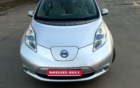 Nissan Leaf I, 2011 год, 870 000 рублей, 11 фотография