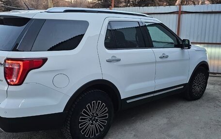 Ford Explorer VI, 2016 год, 3 250 000 рублей, 22 фотография