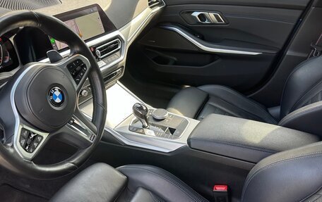 BMW 3 серия, 2019 год, 3 550 000 рублей, 10 фотография