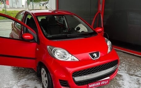 Peugeot 107 I рестайлинг, 2011 год, 520 000 рублей, 3 фотография