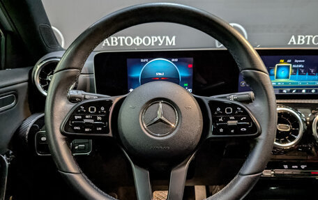 Mercedes-Benz A-Класс, 2018 год, 2 330 000 рублей, 22 фотография