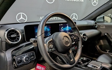 Mercedes-Benz A-Класс, 2018 год, 2 330 000 рублей, 15 фотография