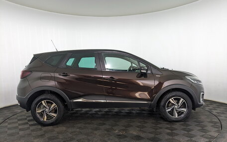 Renault Kaptur I рестайлинг, 2018 год, 1 050 000 рублей, 4 фотография