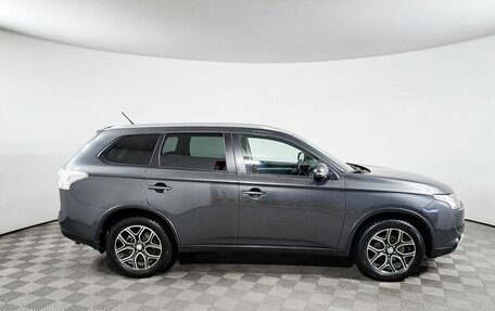 Mitsubishi Outlander III рестайлинг 3, 2014 год, 1 849 000 рублей, 5 фотография