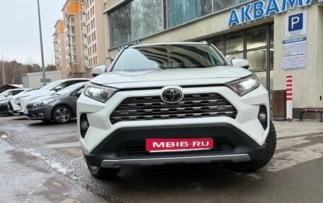 Toyota RAV4, 2019 год, 2 890 000 рублей, 7 фотография