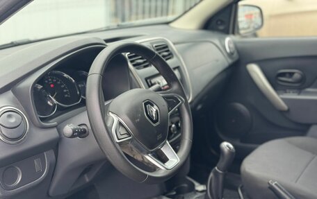 Renault Logan II, 2018 год, 1 150 000 рублей, 11 фотография