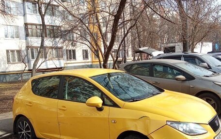 SEAT Ibiza IV рестайлинг 2, 2011 год, 650 000 рублей, 3 фотография