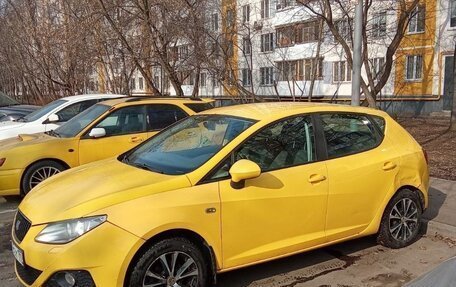 SEAT Ibiza IV рестайлинг 2, 2011 год, 650 000 рублей, 6 фотография