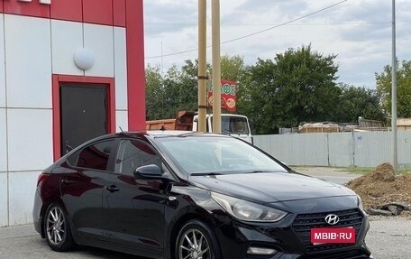 Hyundai Solaris II рестайлинг, 2017 год, 1 250 000 рублей, 1 фотография