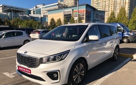 KIA Carnival III, 2018 год, 2 815 000 рублей, 1 фотография