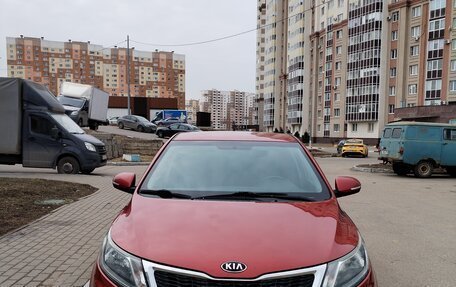 KIA Rio III рестайлинг, 2013 год, 950 000 рублей, 1 фотография