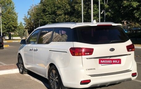 KIA Carnival III, 2018 год, 2 815 000 рублей, 6 фотография