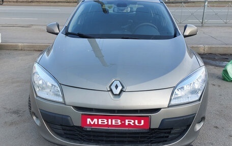 Renault Megane III, 2011 год, 770 000 рублей, 2 фотография