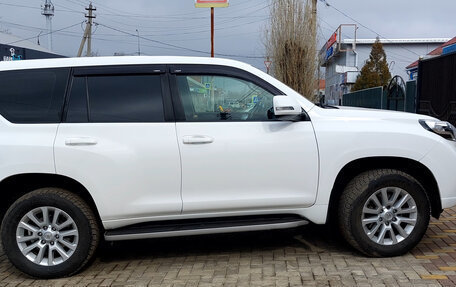 Toyota Land Cruiser Prado 150 рестайлинг 2, 2014 год, 4 150 000 рублей, 2 фотография