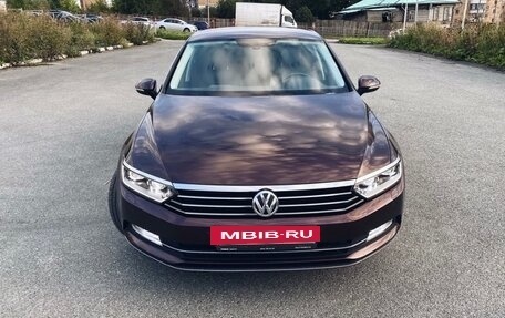 Volkswagen Passat B8 рестайлинг, 2016 год, 1 850 000 рублей, 2 фотография