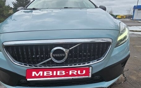 Volvo V40 II рестайлинг, 2017 год, 1 390 000 рублей, 10 фотография
