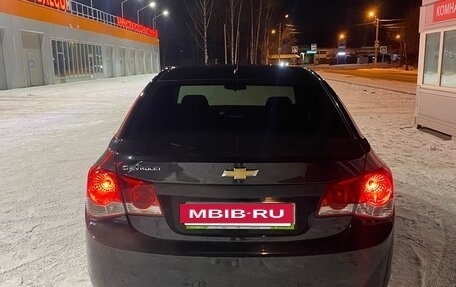 Chevrolet Cruze II, 2012 год, 890 000 рублей, 3 фотография