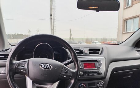 KIA Rio III рестайлинг, 2013 год, 950 000 рублей, 12 фотография