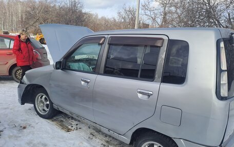 Nissan Cube II, 2001 год, 100 000 рублей, 1 фотография