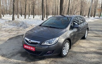 Opel Astra J, 2010 год, 620 000 рублей, 1 фотография