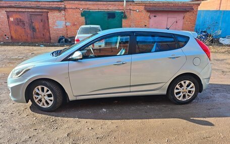 Hyundai Solaris II рестайлинг, 2013 год, 1 510 000 рублей, 2 фотография