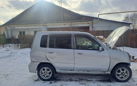 Nissan Cube II, 2001 год, 100 000 рублей, 8 фотография