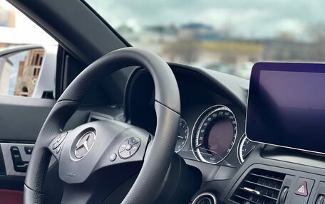 Mercedes-Benz E-Класс, 2010 год, 3 000 000 рублей, 4 фотография