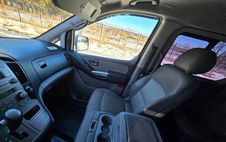 Hyundai Grand Starex Grand Starex I рестайлинг 2, 2009 год, 1 350 000 рублей, 28 фотография