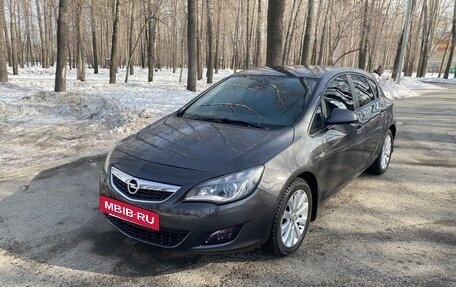 Opel Astra J, 2010 год, 620 000 рублей, 23 фотография