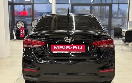 Hyundai Solaris II рестайлинг, 2018 год, 900 000 рублей, 7 фотография