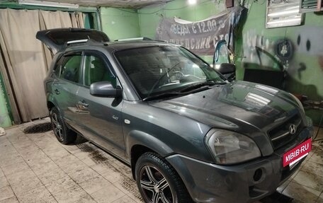 Hyundai Tucson III, 2007 год, 747 000 рублей, 8 фотография