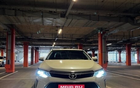 Toyota Camry, 2018 год, 2 700 000 рублей, 6 фотография