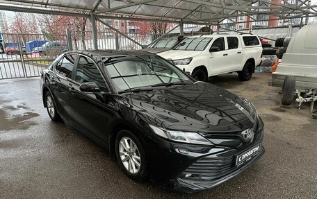 Toyota Camry, 2021 год, 2 089 000 рублей, 3 фотография