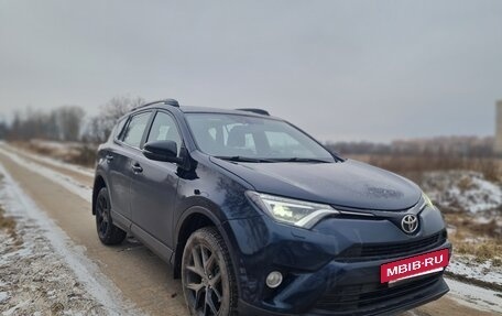 Toyota RAV4, 2019 год, 2 200 000 рублей, 4 фотография