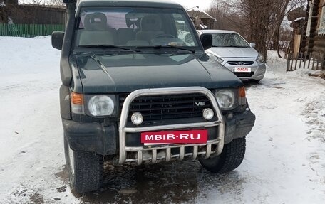 Mitsubishi Pajero III рестайлинг, 1994 год, 550 000 рублей, 4 фотография