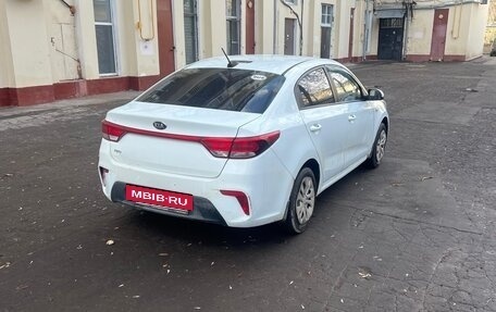 KIA Rio IV, 2017 год, 760 000 рублей, 3 фотография