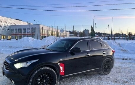 Infiniti QX70, 2013 год, 2 500 000 рублей, 2 фотография