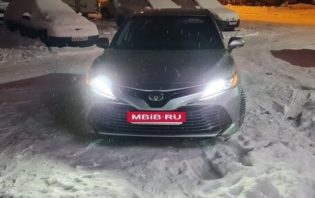 Toyota Camry, 2019 год, 3 400 000 рублей, 2 фотография