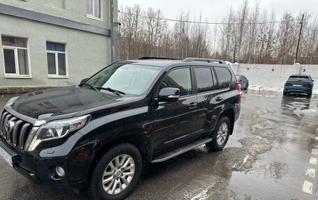 Toyota Land Cruiser Prado 150 рестайлинг 2, 2016 год, 4 300 000 рублей, 4 фотография