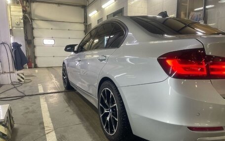 BMW 3 серия, 2013 год, 2 100 000 рублей, 22 фотография