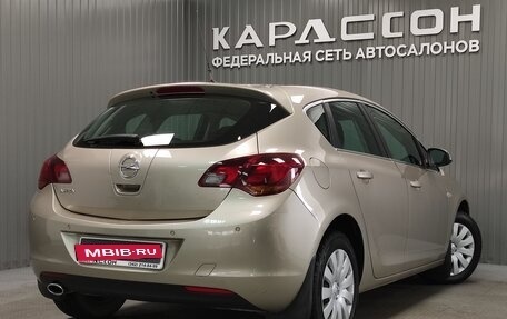 Opel Astra J, 2012 год, 870 000 рублей, 2 фотография