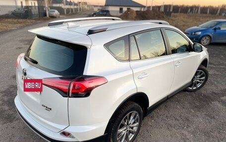 Toyota RAV4, 2019 год, 3 050 000 рублей, 8 фотография