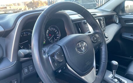 Toyota RAV4, 2019 год, 3 050 000 рублей, 18 фотография