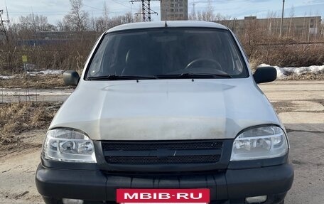 Chevrolet Niva I рестайлинг, 2004 год, 270 000 рублей, 4 фотография