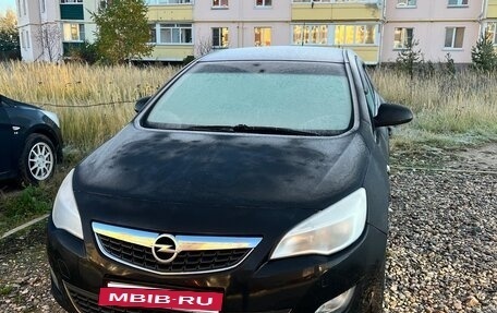 Opel Astra J, 2010 год, 600 000 рублей, 3 фотография