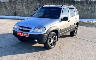 Chevrolet Niva I рестайлинг, 2011 год, 585 000 рублей, 1 фотография