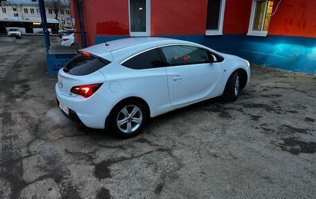 Opel Astra J, 2013 год, 930 000 рублей, 2 фотография