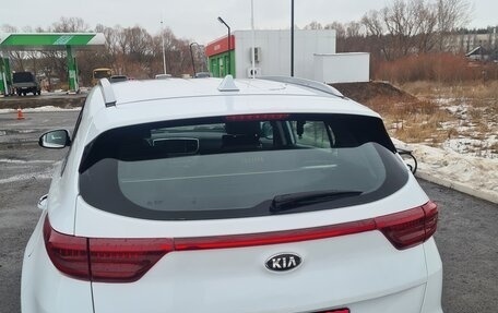 KIA Sportage IV рестайлинг, 2019 год, 1 800 000 рублей, 3 фотография